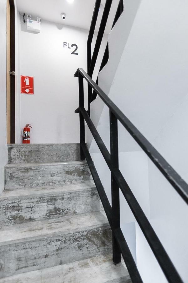 Хостел Minimal House Patong (Adults Only) Экстерьер фото