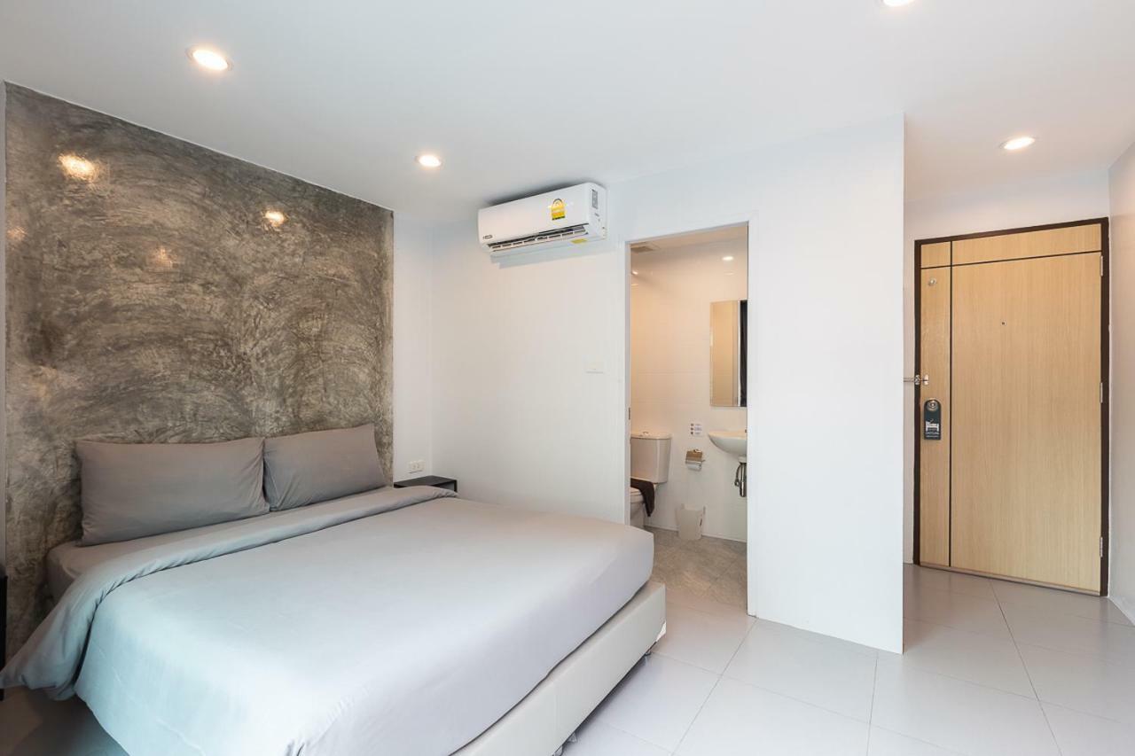 Хостел Minimal House Patong (Adults Only) Экстерьер фото