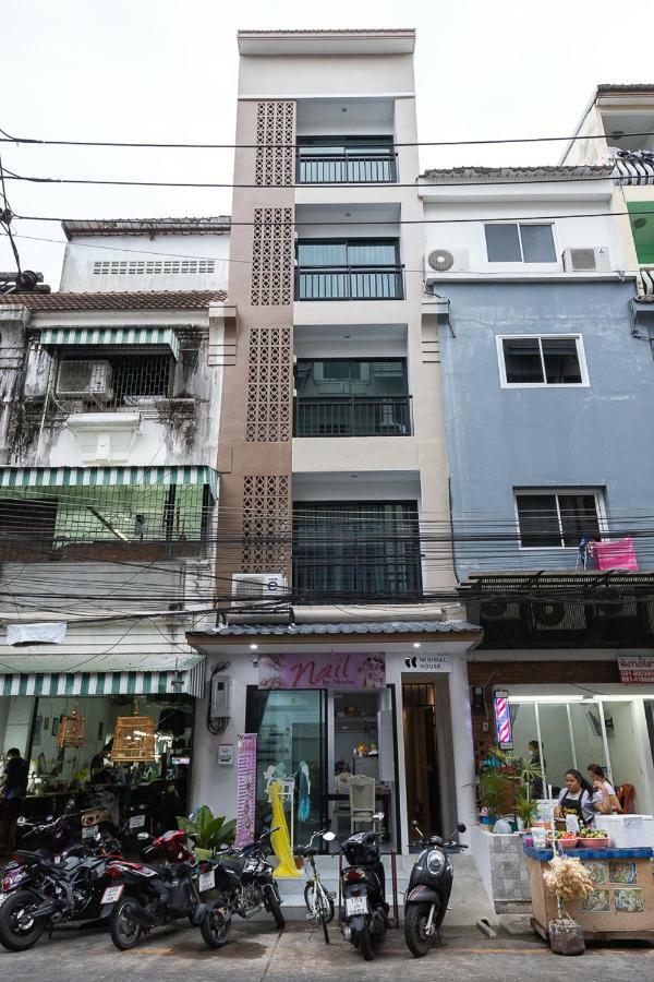 Хостел Minimal House Patong (Adults Only) Экстерьер фото