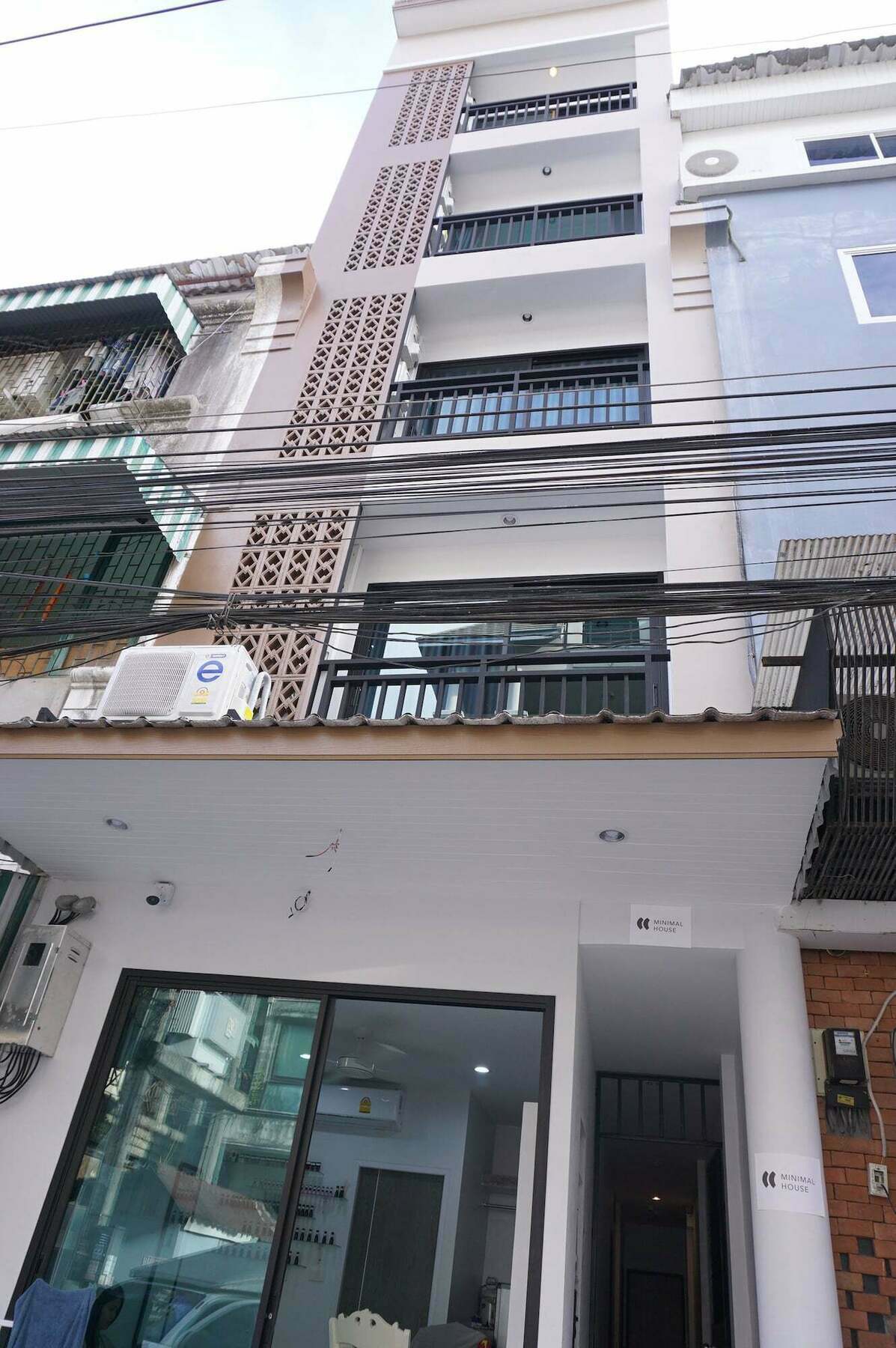 Хостел Minimal House Patong (Adults Only) Экстерьер фото